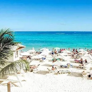 Castillo Del Mar - 5 Th Ave Playa del Carmen
